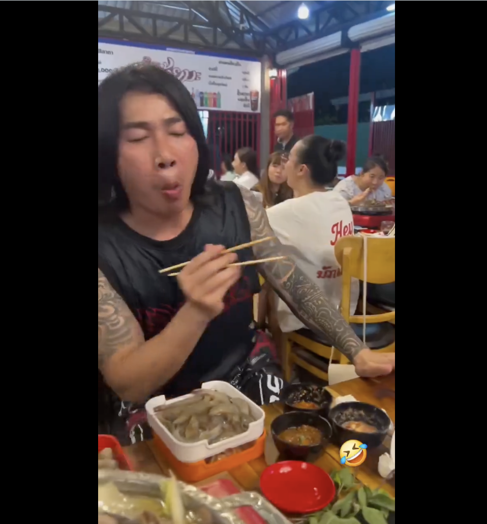 熱々鍋リアクション兄ちゃん のサムネイル